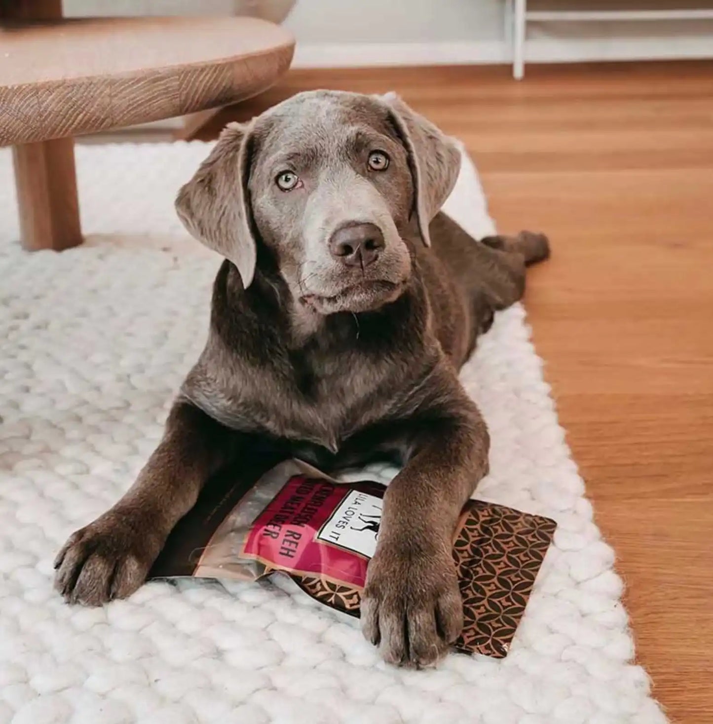Ласощі для собак у вигляді сушеної оленини Lila loves it - Dried Deer Meat 100 г