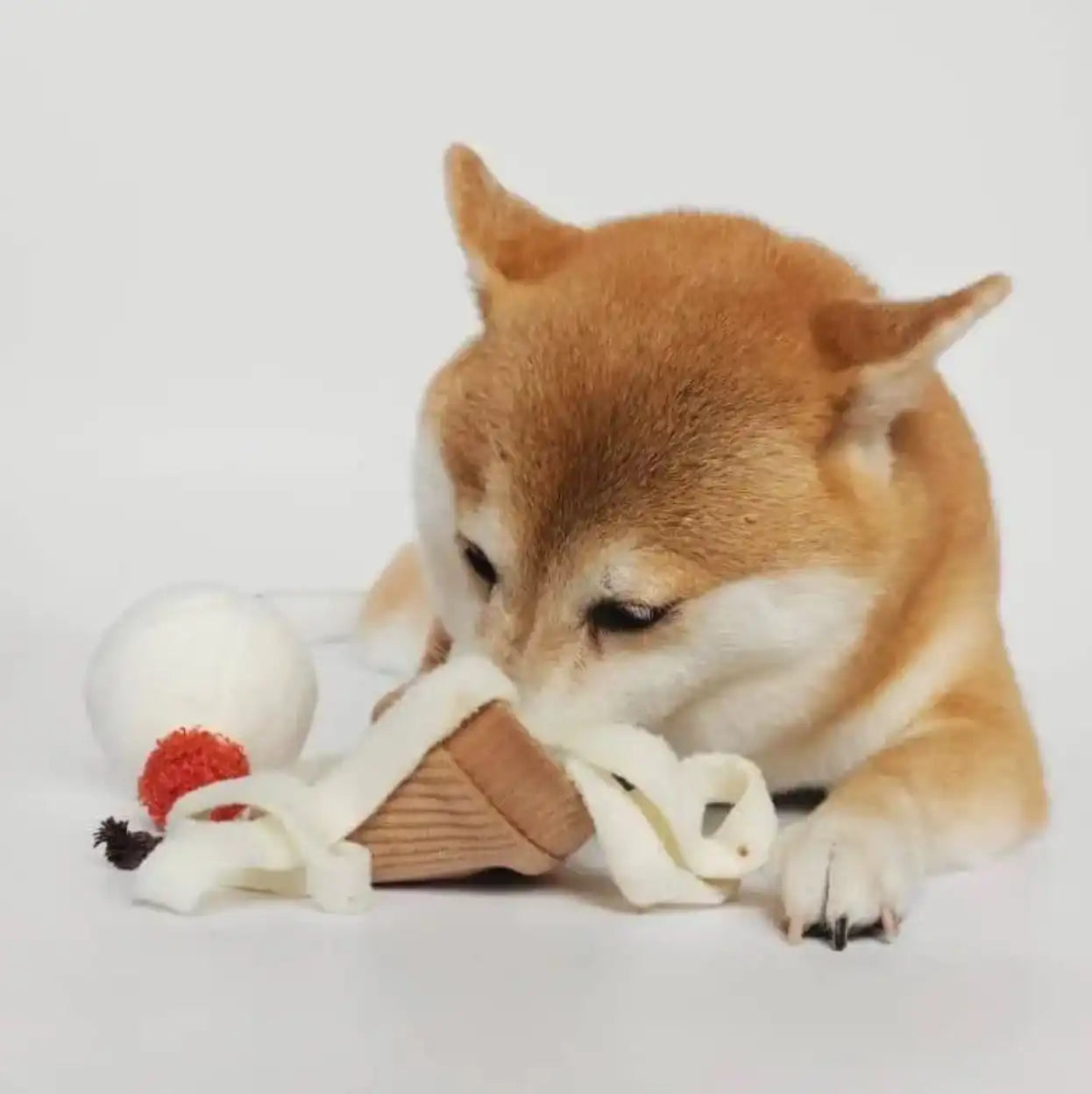 Пошукова іграшка для собак ICE CREAM POP Lambwolf