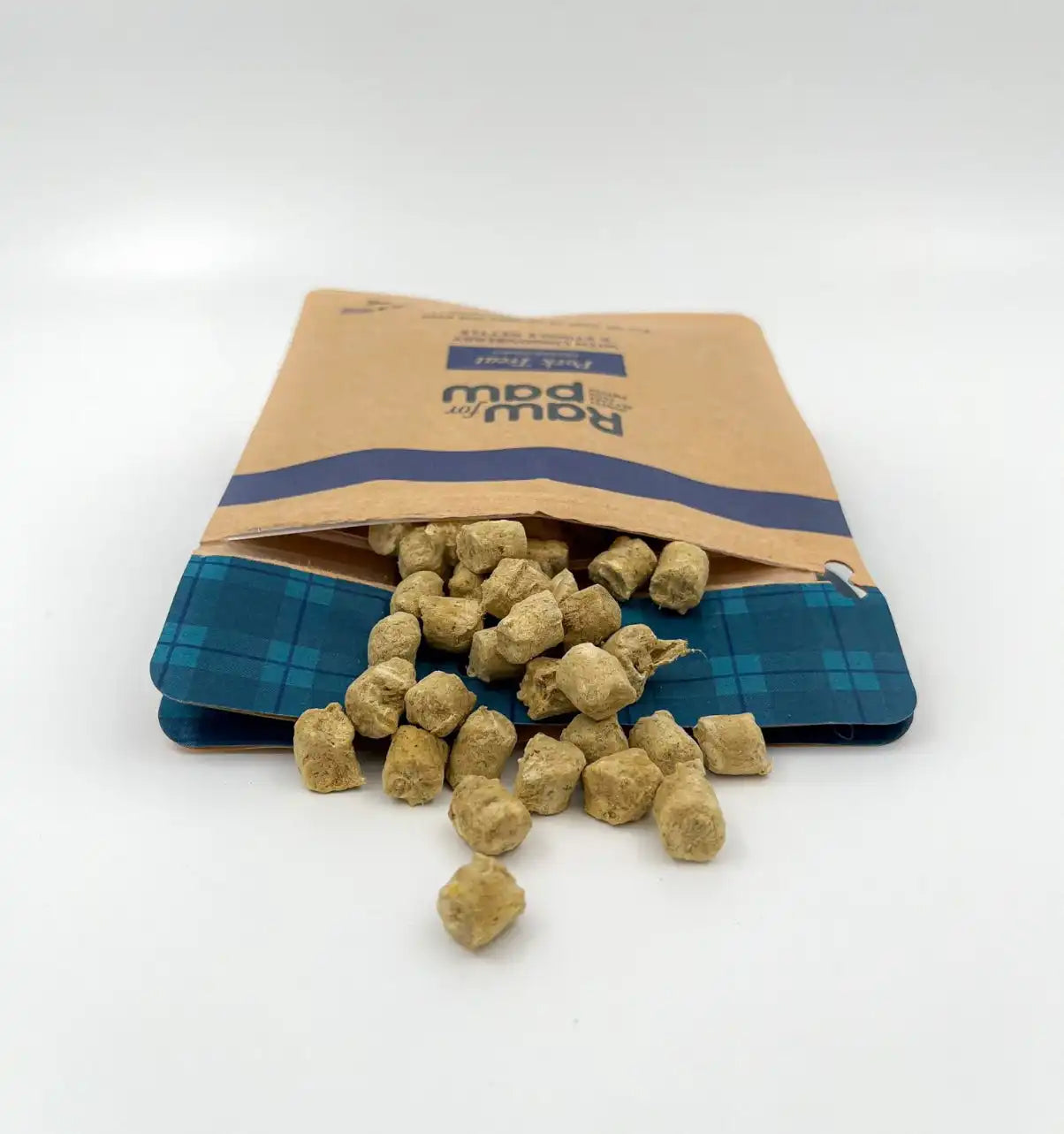 Сублімовані Ласощі для собак з Свинини, брусниці та кропиви Freeze-Dried Raw for Paw, 50 грамів