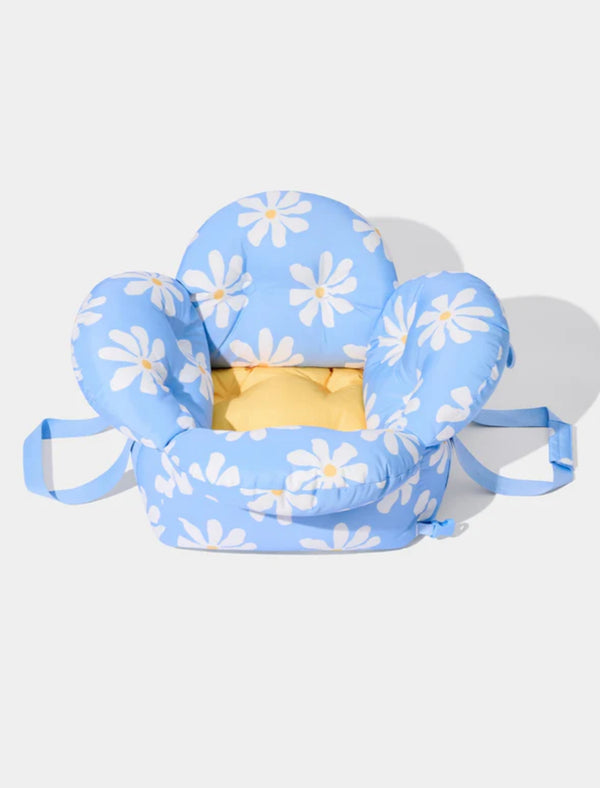 Автокрісло-переноска для собак і котів Vetreska Daisy з ременем безпеки, блакитна у ромашку