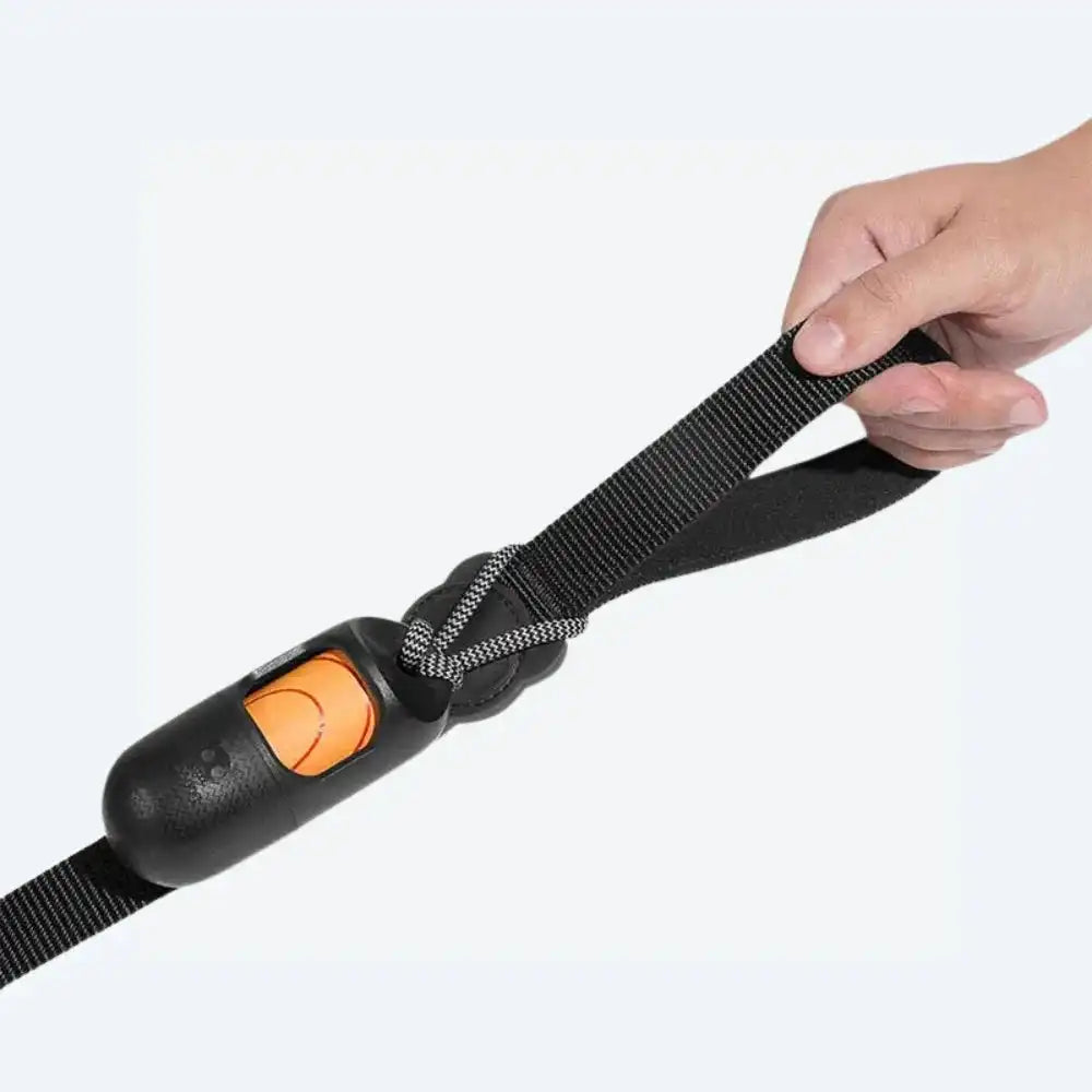 Диспенсер з рулоном пакетиків Zee.Dog - Poop Bag Dispenser Black 2.0  - фото 3